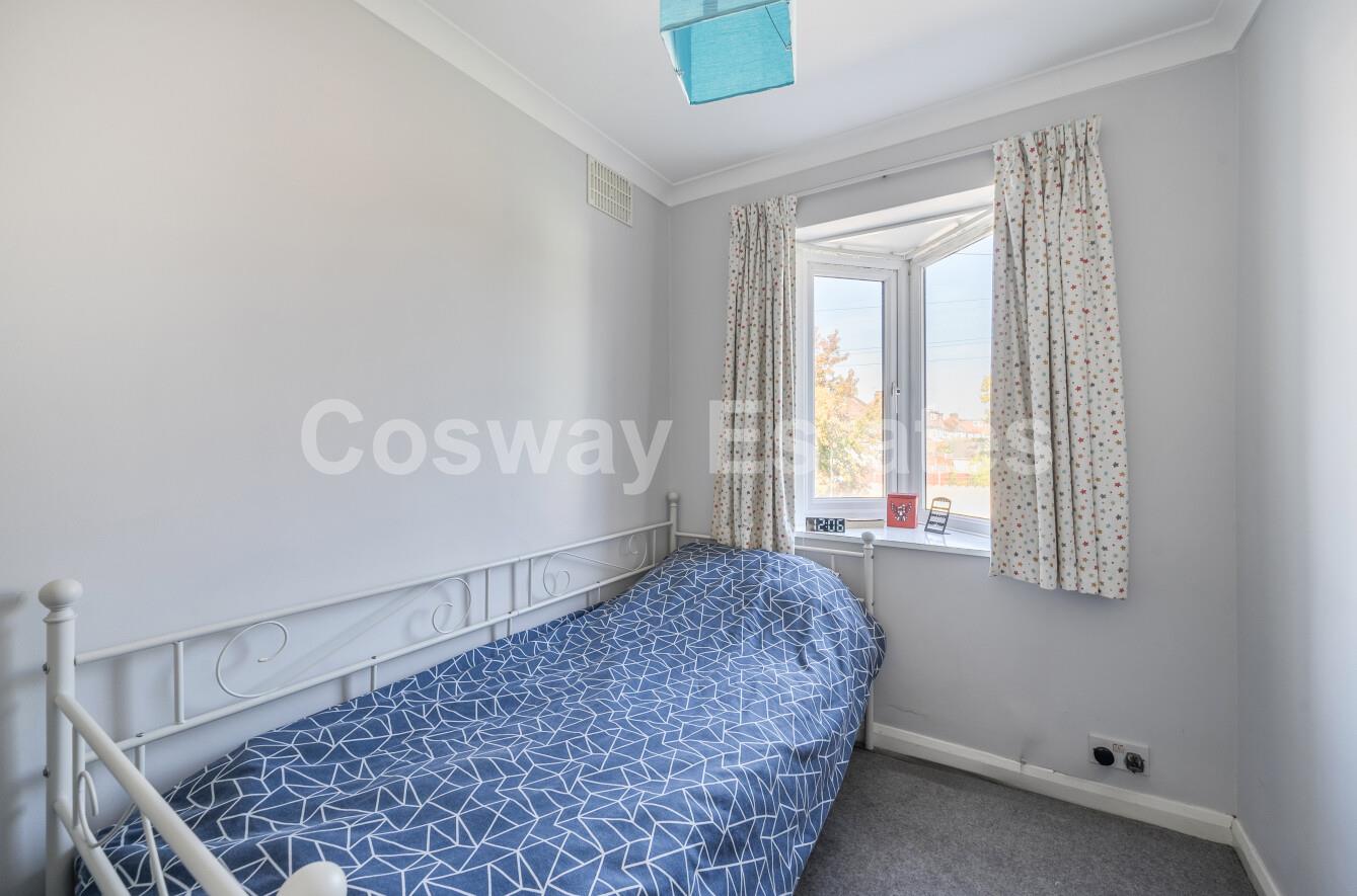 Hale Drive, Mill Hill, NW7, London